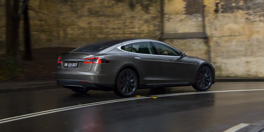  Tesla Model S P85D 2014 года  (AU) (фото 3 из 19)